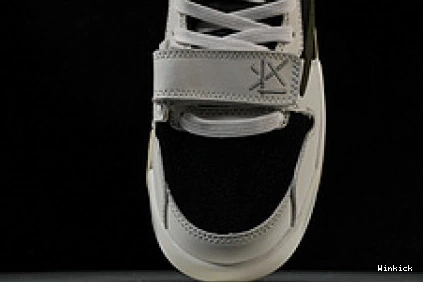 The Jordan Cut FZ8117-1001 x Check Travis Scott 0909